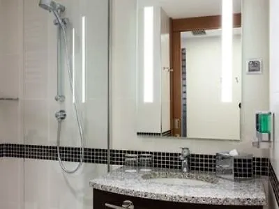 Hampton By Hilton Warsaw Airport Hotel