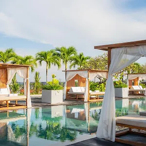 Отель Cross Paasha Bali *****
