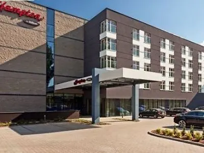 Hampton By Hilton Warsaw Airport Hotell